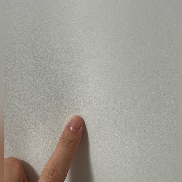 Aritzia Babaton Randy V-Neck Blouse White - Picture 3 of 6